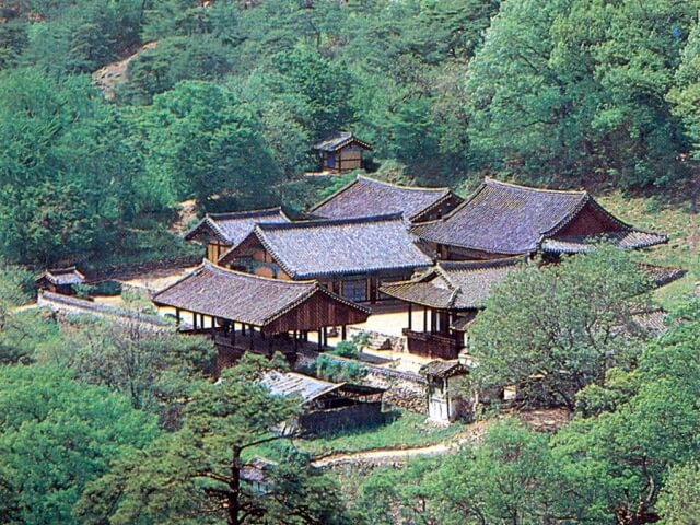 http://world-heritage.s3-website-ap-northeast-1.amazonaws.com/img/1531295738_Bongjeongsa.jpg
